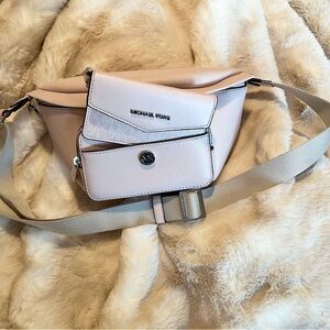 Elegant Pink Chain Strap Women's Bag